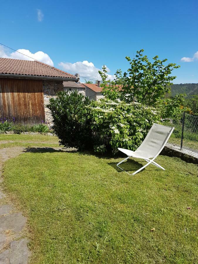 Se Reconnecter A La Nature Au Gite 3 Etoiles De Montager A Saint Andre De Chalencon Exterior photo